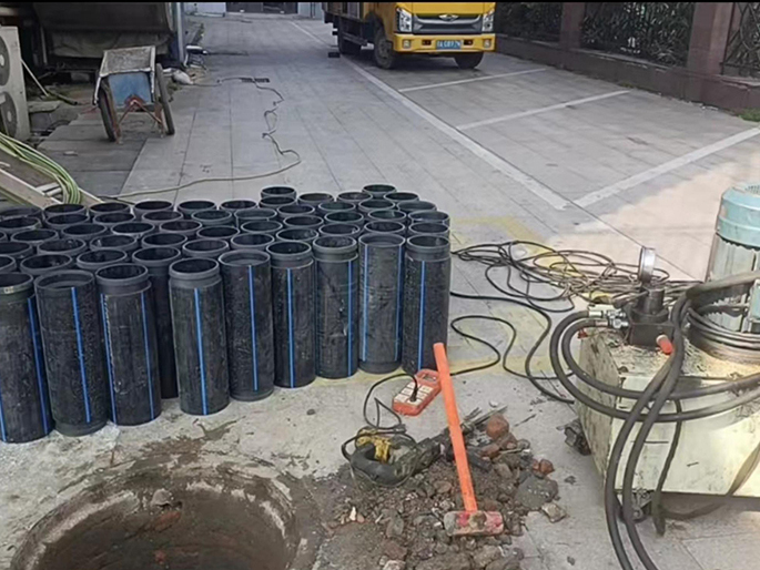 扬中PE置换管厂家 DN315置换管 非开挖管短管置换
